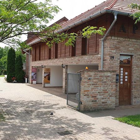 Gyulai Fuerdoe Apartman Exteriér fotografie