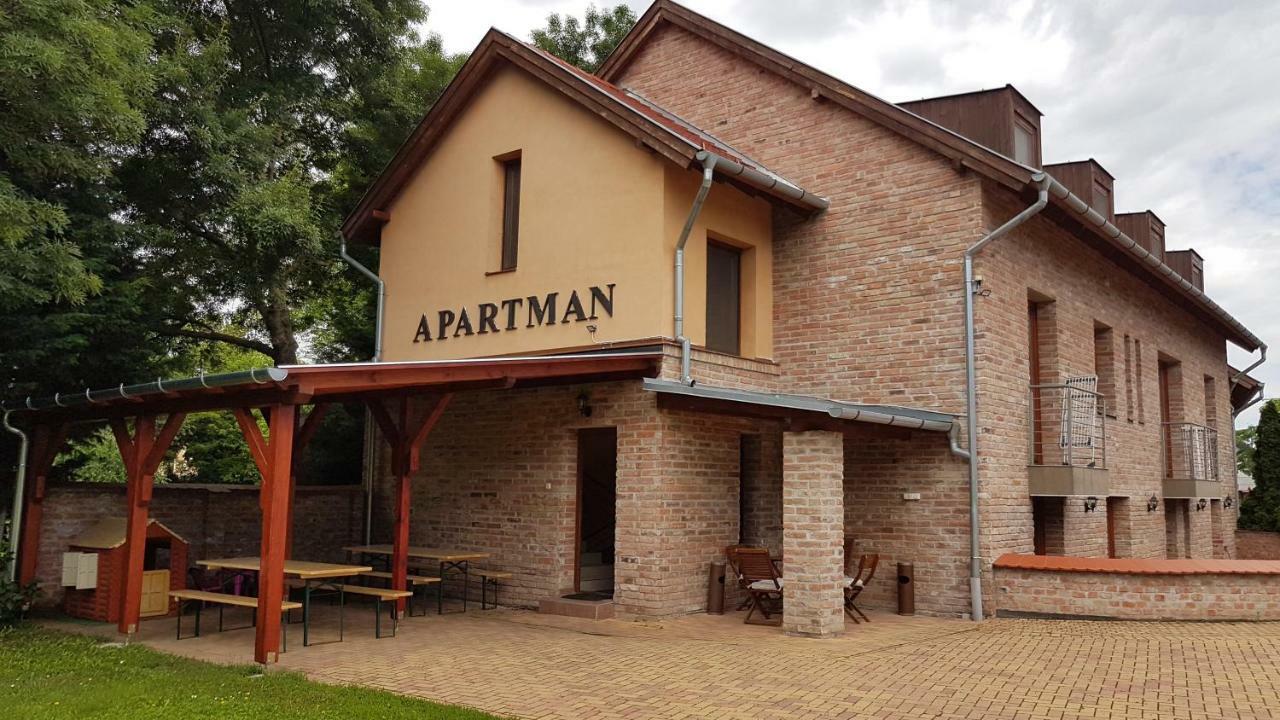 Gyulai Fuerdoe Apartman Exteriér fotografie