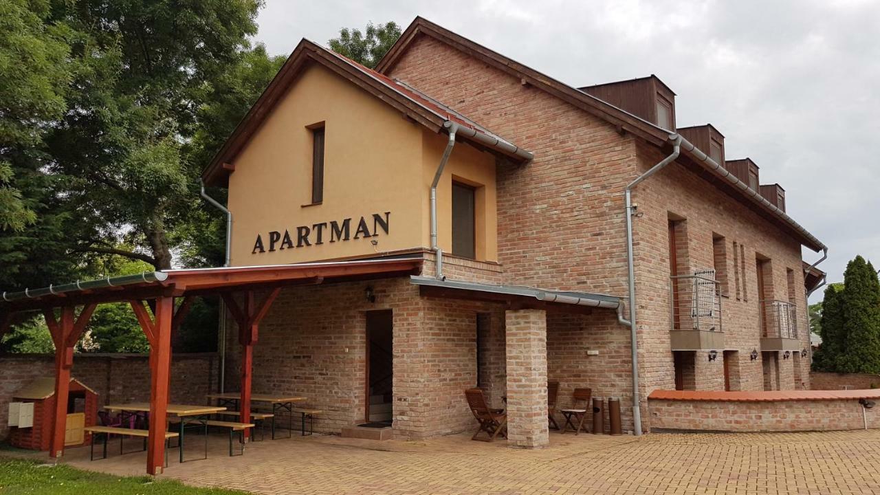 Gyulai Fuerdoe Apartman Exteriér fotografie